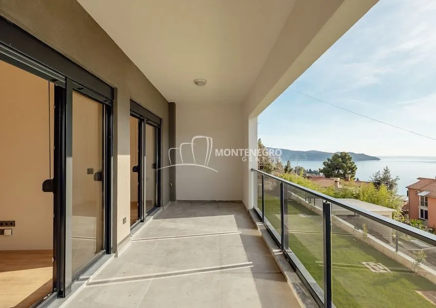 Prodaja, jednosoban stan, 70m², Centar, Herceg Novi