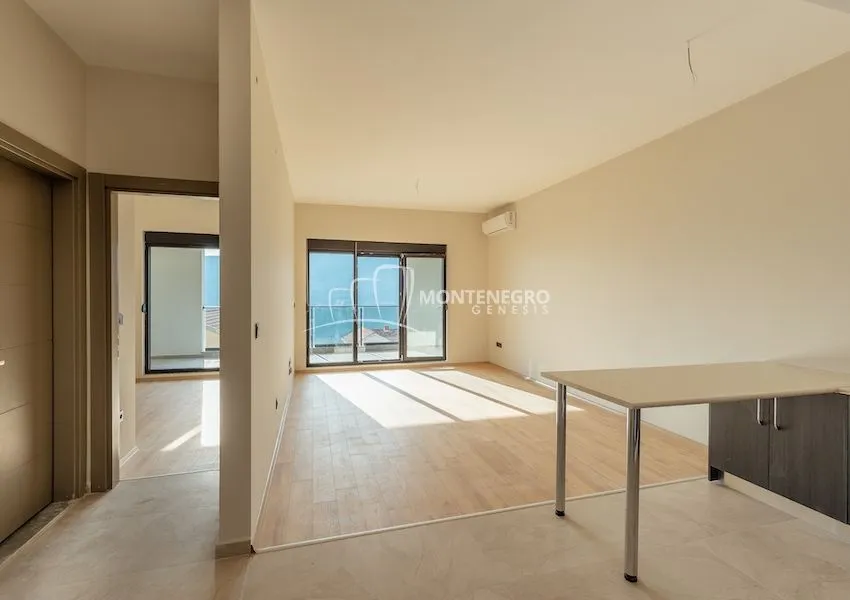 Prodaja, jednosoban stan, 70m², Centar, Herceg Novi
