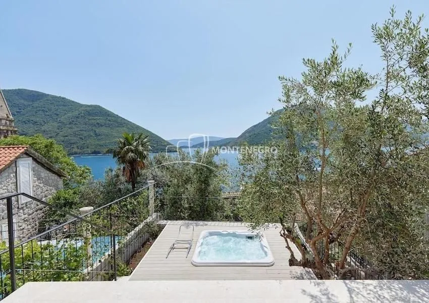 Prodaja, kuća, 146m², Perast, Kotor