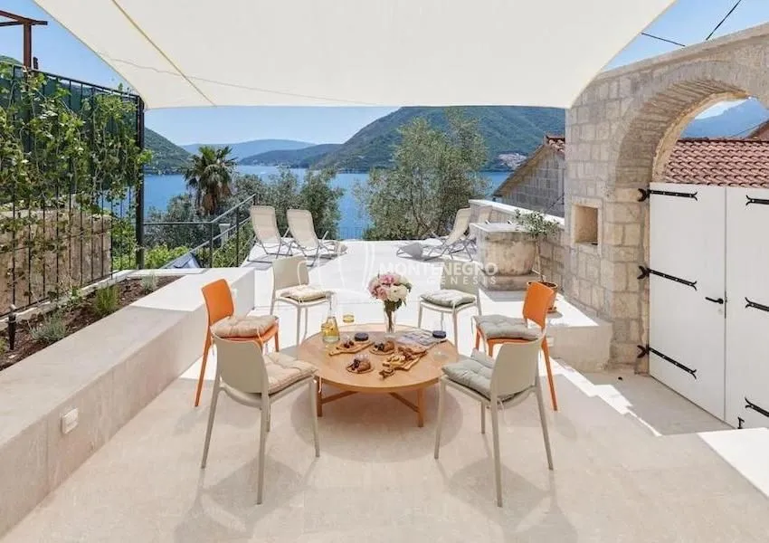 Prodaja, kuća, 146m², Perast, Kotor
