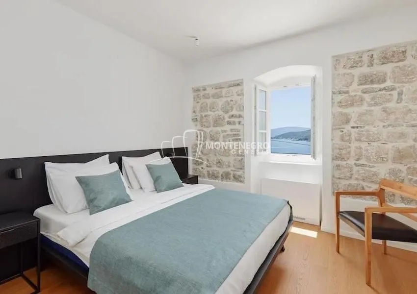 Prodaja, kuća, 146m², Perast, Kotor