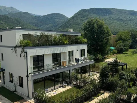 Sale, house, 165m², Centar, Budva - image 1