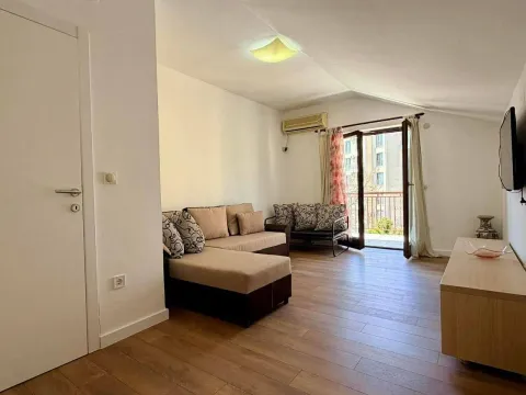 Sale, studio apartment, 46m², Bečići, Budva - image 9