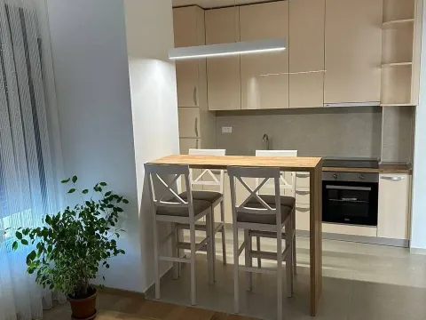 Prodaja, jednosoban stan, 47m², Bečići, Budva - image 1
