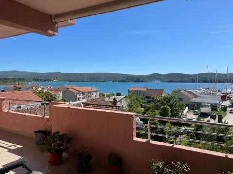 Izdavanje, dvosoban stan, 106m², Bonići, Tivat - image 5