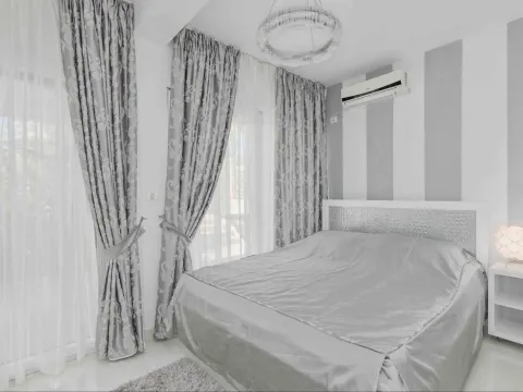 Rent, one bedroom apartment, 55m², Tivat, Crna Gora - image 4