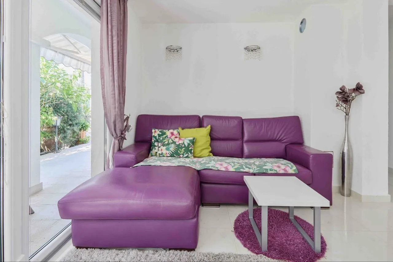 Rent, one bedroom apartment, 55m², Tivat, Crna Gora
