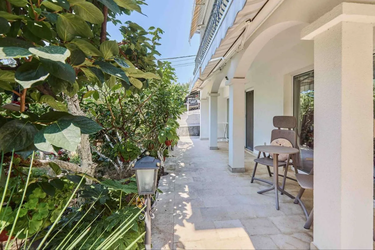 Rent, one bedroom apartment, 55m², Tivat, Crna Gora