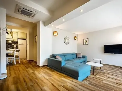 Rent, one bedroom apartment, 45m², Stari Grad Kotor, Kotor - image 2