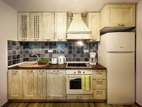 Rent, one bedroom apartment, 45m², Stari Grad Kotor, Kotor - image 3