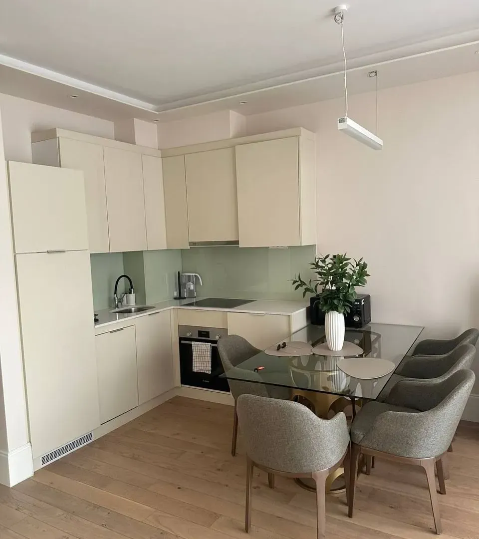 Izdavanje, dvosoban stan, 62m², Petrovac, Budva