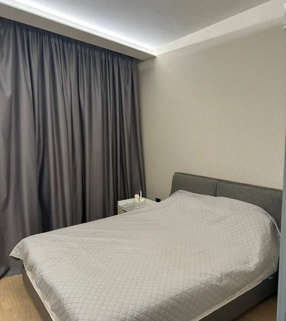 Izdavanje, dvosoban stan, 62m², Bečići, Budva