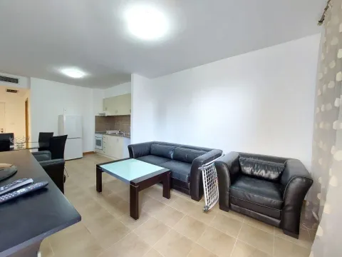 Sale, one bedroom apartment, 54m², Bečići, Budva - image 3
