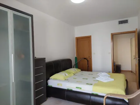 Sale, one bedroom apartment, 54m², Bečići, Budva - image 4