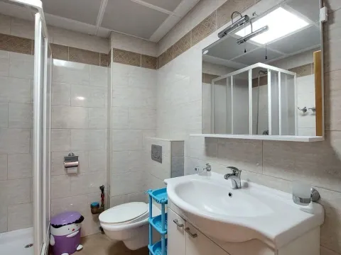 Sale, one bedroom apartment, 54m², Bečići, Budva - image 7