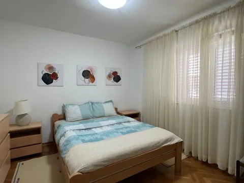 Izdavanje, jednosoban stan, 50m², Tivat, Crna Gora - image 10