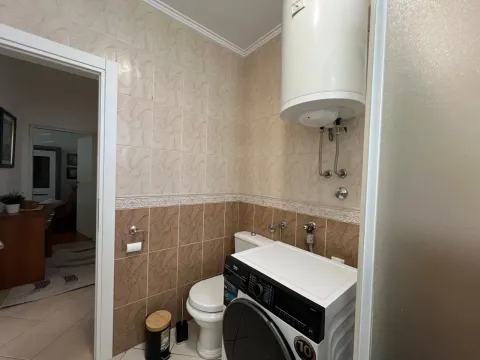 Izdavanje, jednosoban stan, 50m², Tivat, Crna Gora - image 5