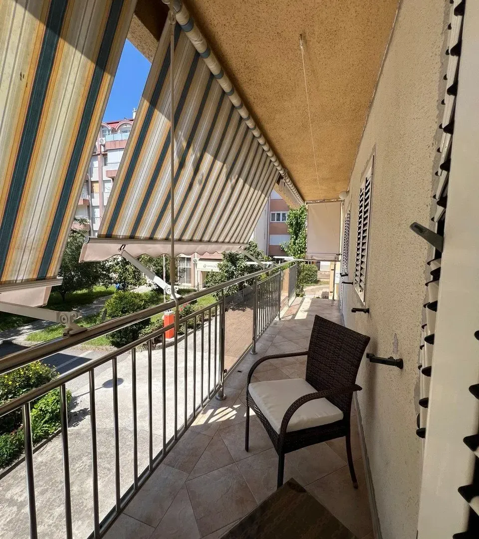 Rent, one bedroom apartment, 50m², Tivat, Crna Gora