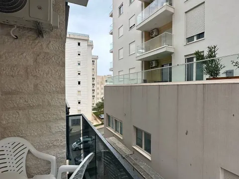 Sale, two bedroom apartment, 61m², Bečići, Budva - image 10