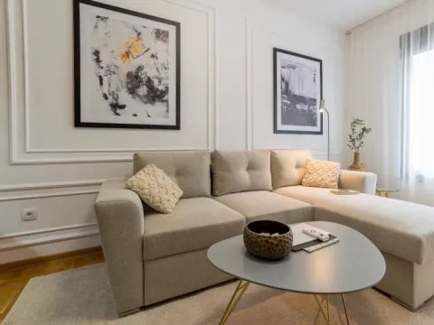 Sale, one bedroom apartment, 42m², Bečići, Budva - image 5