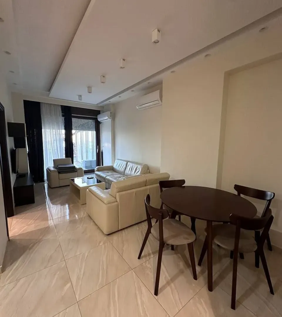 Prodaja, jednosoban stan, 80m², Bečići, Budva