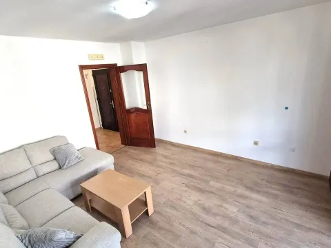 Prodaja, jednosoban stan, 56m², Centar, Bar - image 9