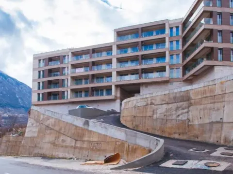 Sale, studio apartment, 33m², Centar, Kotor - image 7