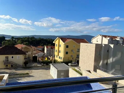 Prodaja, jednosoban stan, 57m², Centar, Tivat - image 2