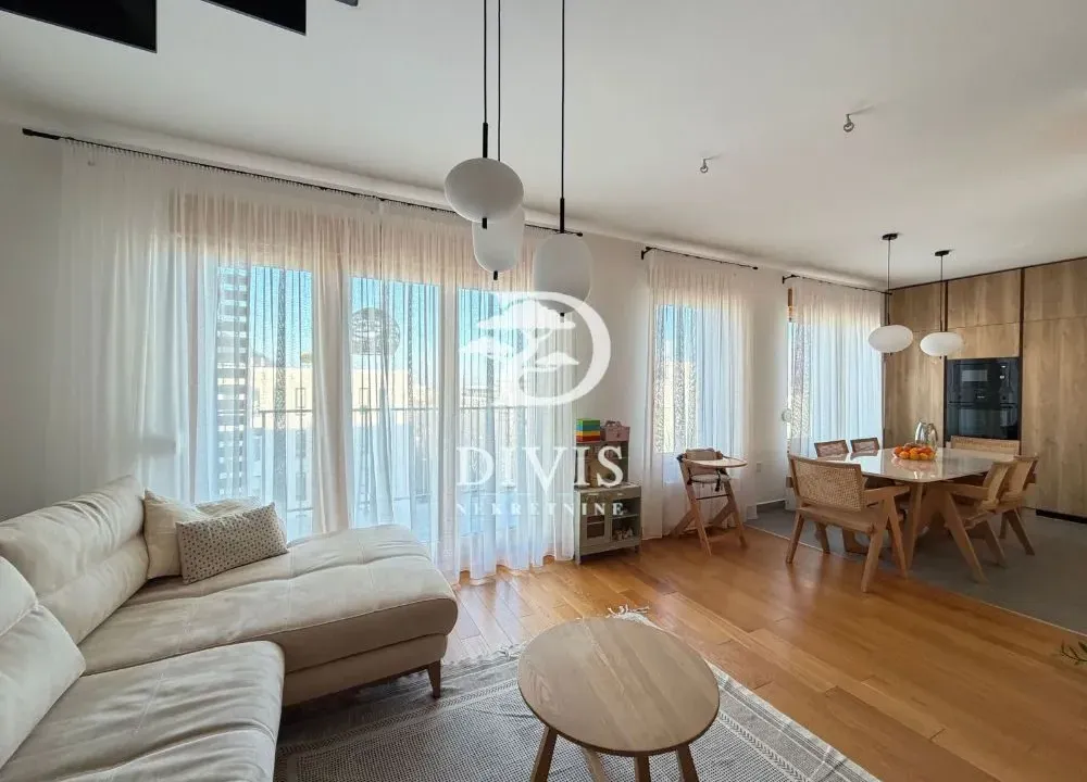 Sale, four bedroom apartment, 115m², Zemun Sve Podlokacije, Beograd