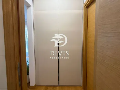 Sale, four bedroom apartment, 115m², Zemun Sve Podlokacije, Beograd - image 8