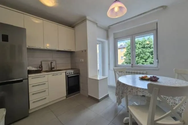 Prodaja, dvosoban stan, 54m², Skadarlija, Beograd