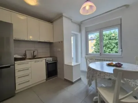 Sale, two bedroom apartment, 54m², Skadarlija, Beograd - image 3