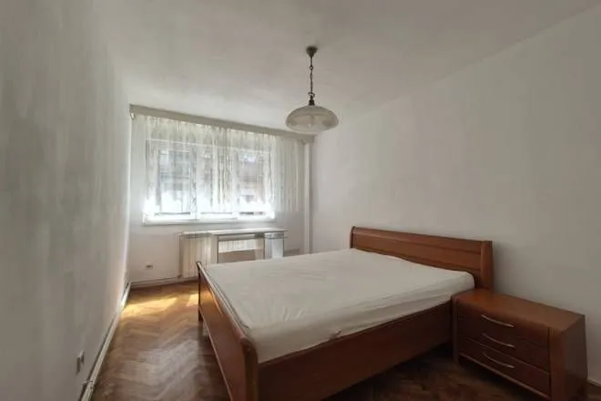 Prodaja, dvosoban stan, 54m², Skadarlija, Beograd