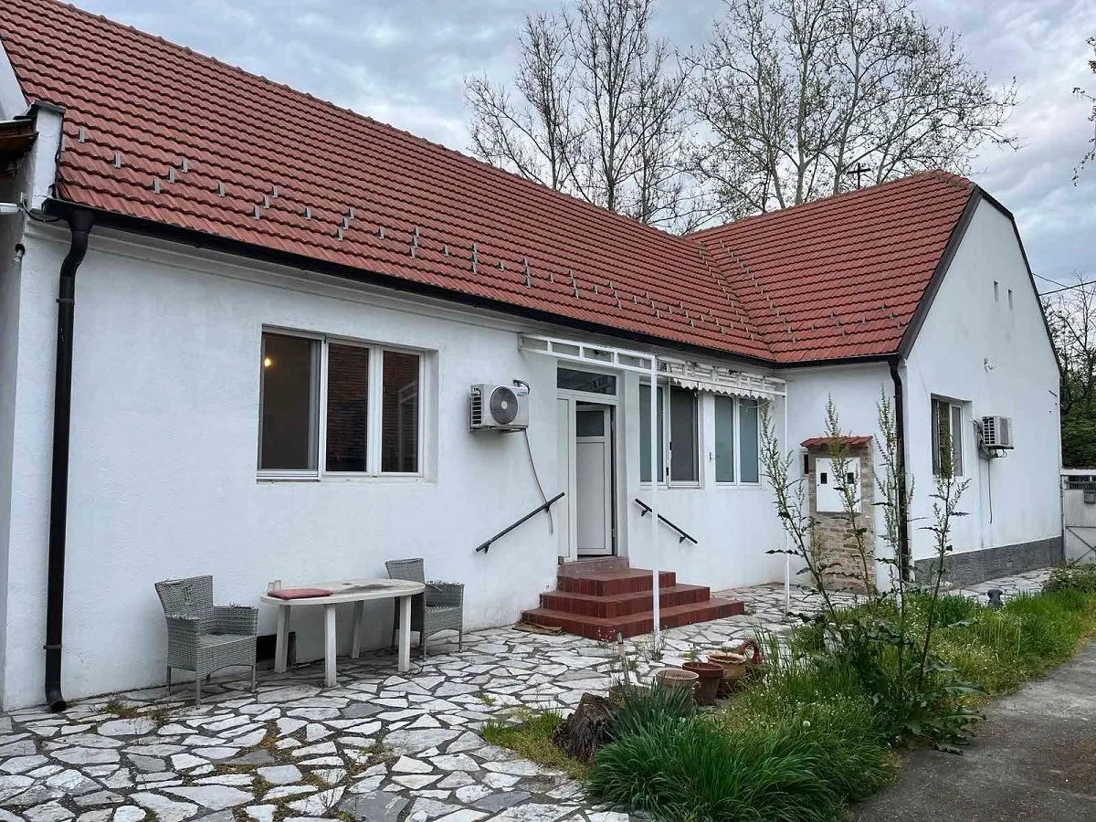 Prodaja, kuća, 181m², Zemun Sve Podlokacije, Beograd