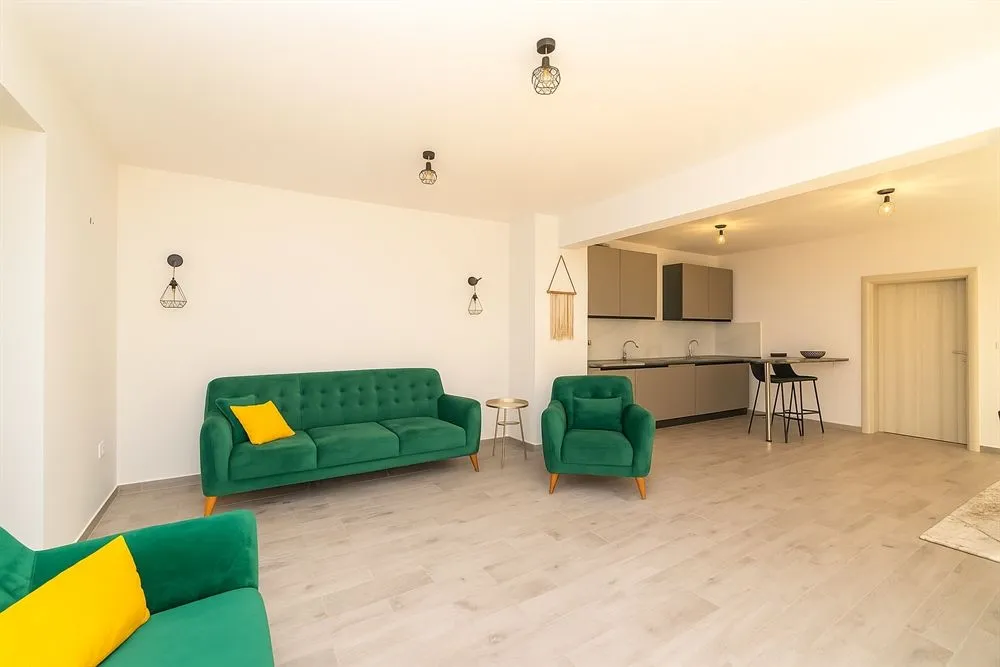 Prodaja, dvosoban stan, 77m², Đenovići, Herceg Novi