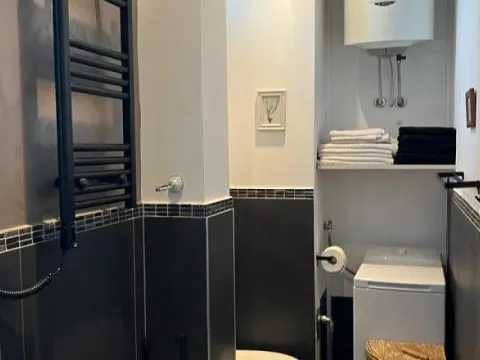 Sale, two bedroom apartment, 49m², Kosančićev Venac, Beograd - image 10