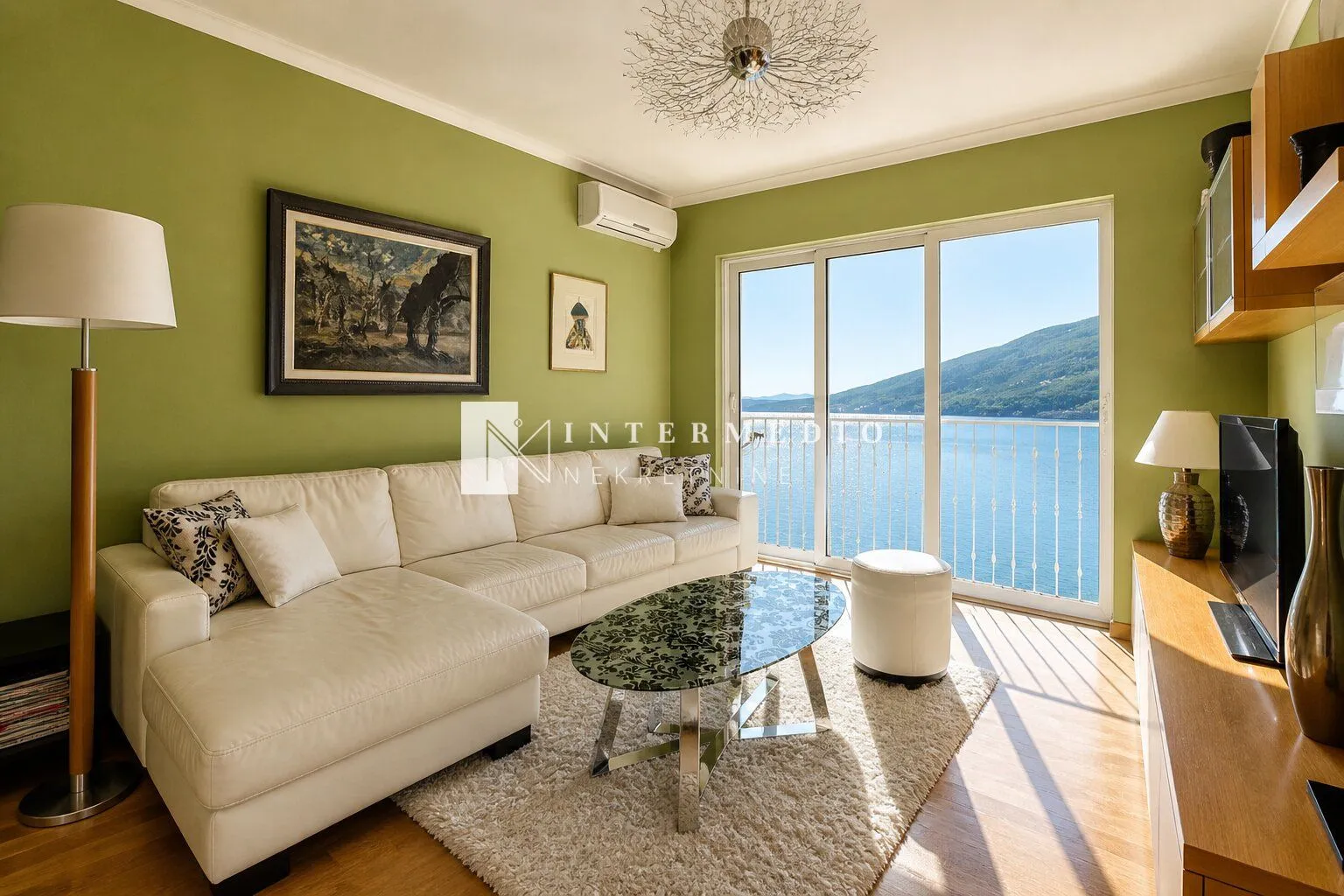 Prodaja, jednosoban stan, 42m², Đenovići, Herceg Novi