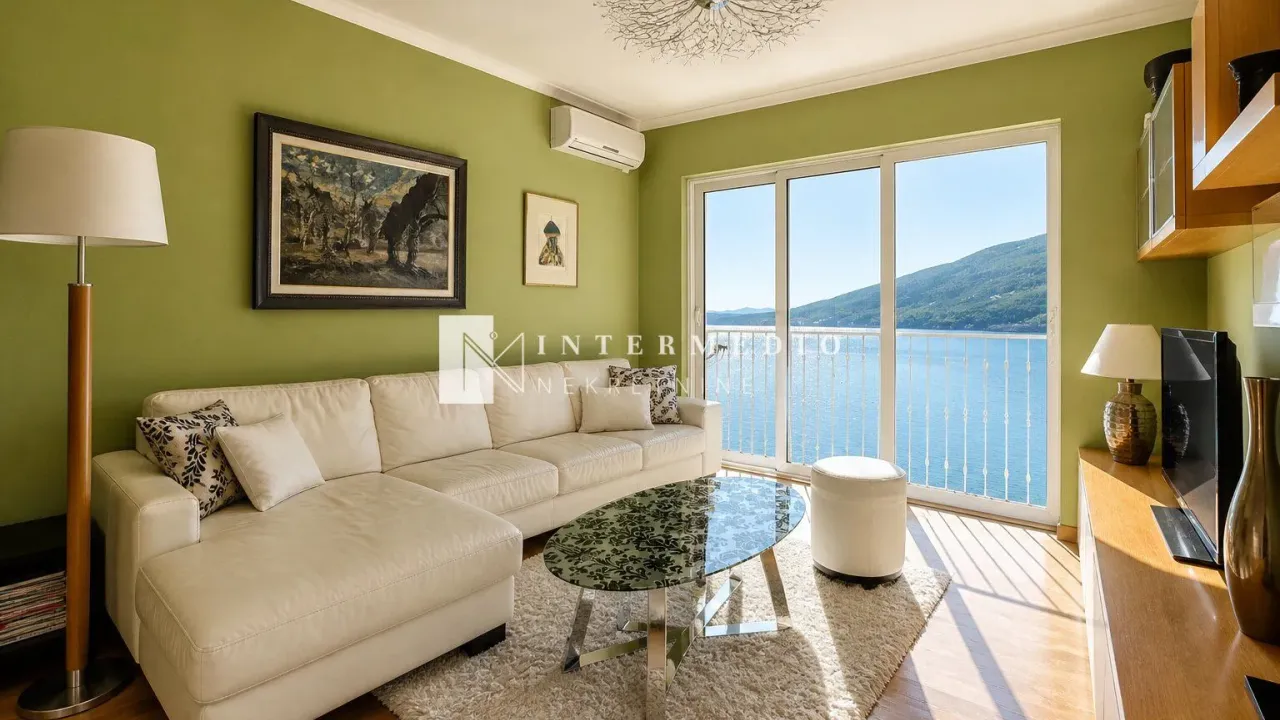 Sale, one bedroom apartment, 42m², Đenovići, Herceg Novi