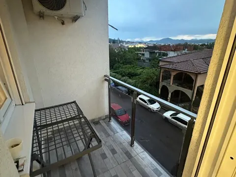 Izdavanje, jednosoban stan, 47m², City Kvart, Podgorica - image 15