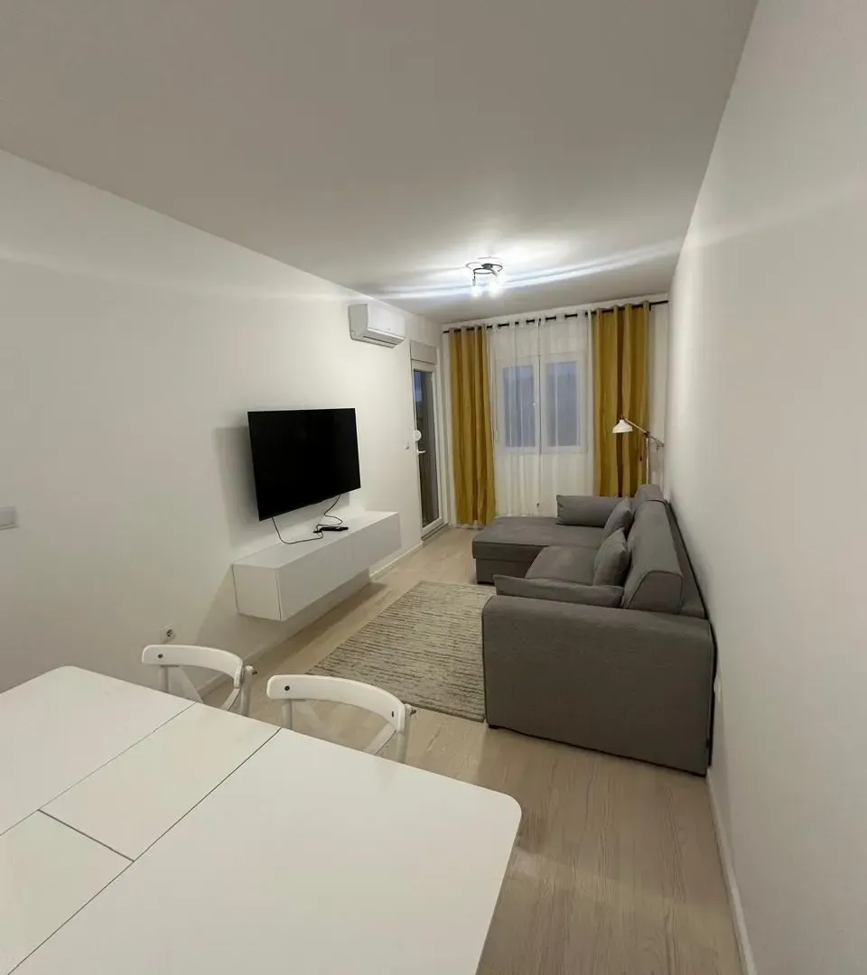 Izdavanje, jednosoban stan, 47m², City Kvart, Podgorica