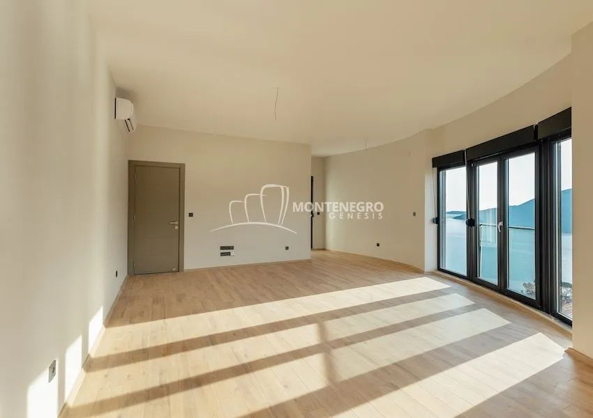 Prodaja, trosoban stan, 123m², Centar, Herceg Novi