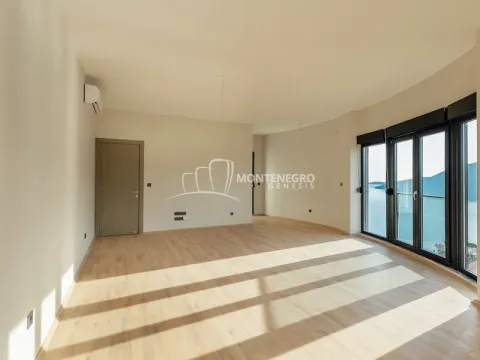 Prodaja, trosoban stan, 123m², Centar, Herceg Novi - image 10
