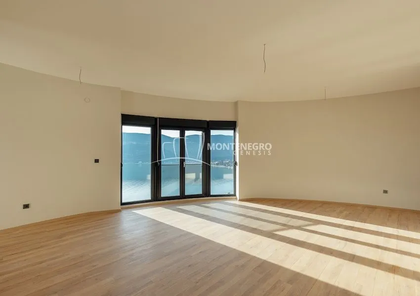 Prodaja, trosoban stan, 123m², Centar, Herceg Novi