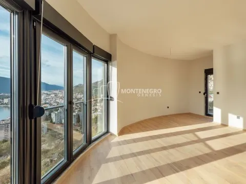 Prodaja, trosoban stan, 123m², Centar, Herceg Novi - image 3