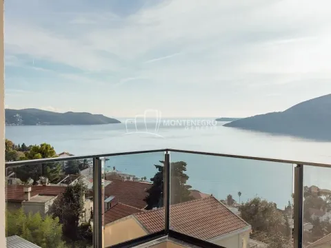 Prodaja, trosoban stan, 123m², Centar, Herceg Novi - image 4