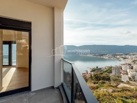 Prodaja, trosoban stan, 123m², Centar, Herceg Novi - image 7