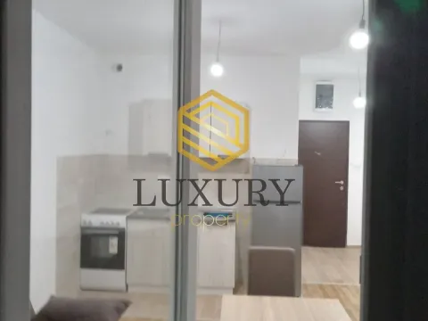 Izdavanje, garsonjera, 30m², Stari Aerodrom, Podgorica - image 2