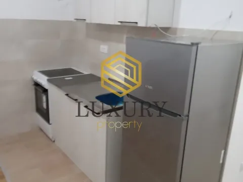 Izdavanje, garsonjera, 30m², Stari Aerodrom, Podgorica - image 3