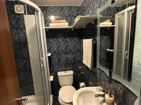 Izdavanje, dvosoban stan, 56m², City Kvart, Podgorica - image 12