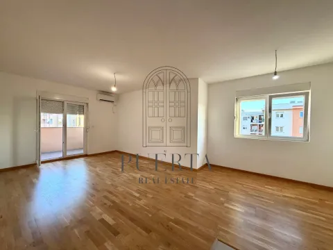 Prodaja, dvosoban stan, 73m², Tuški Put, Podgorica - image 2